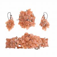 49-SET OF CORAL EARRINGS, BROOCH AND BRACELET.