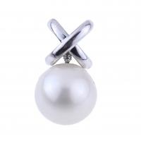 39-WHITE GOLD AND PEARL PENDANT.