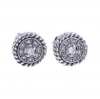 122-WHITE GOLD AND DIAMONDS EARRINGS.