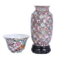 260-CHINESE "THOUSAND FLOWERS" VASE AND CUP, 20TH CENTURY.