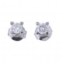 168-WHITE GOLD AND DIAMOND STUD EARRINGS.