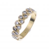 34-HALF WEDDING RING IN YELLOW GOLD AND DIAMONDS.