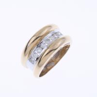 86-HALF WEDDING RING IN YELLOW GOLD WITH DIAMONDS.