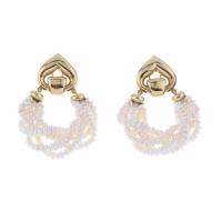 128-YELLOW GOLD AND PEARLS EARRINGS.