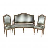 551-AFTER MODELS BY GEORGES JACOB (1739-1814). SET OF LOUIS XVI STYLE COUCH AND TWO ARMCHAIRS, 19TH CENTURY.