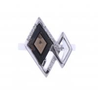 43-RING WITH DIAMONDS AND SMOKY QUARTZ.