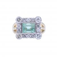 135-ART DECO RING WITH DIAMONDS AND EMERALDS.