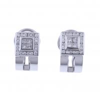 15-PENDIENTES CON DIAMANTES.