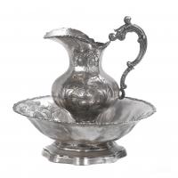 1-SPANISH JUG AND BASIN IN SILVER, MID 20TH CENTURY.