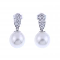 69-LONG EARRINGS WITH PEARL AND DIAMONDS.