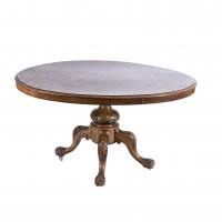 505-ENGLISH COFFEE TABLE, VICTORIAN STYLE, EARLY 20TH CENTURY.
