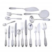 18-SPANISH CUTLERY FOR TWELVE SERVICES IN "MARTELÉ" SILVER, MID 20TH CENTURY.