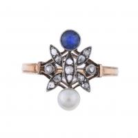 15-RING WITH PEARL AND SAPPHIRE.