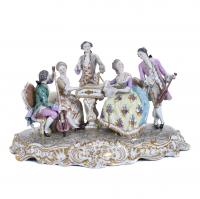 213-"MUSIC SCENE", MEISSEN-STYLE FIGURAL GROUP, EARLY DECADES 20TH CENTURY.