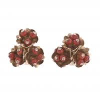 18031-FLORAL EARRINGS WITH CORAL.