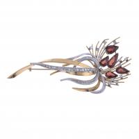 263-FLORAL BROOCH WITH GARNETS AND DIAMONDS.