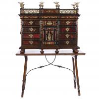 521-SPANISH CABINET, 20TH CENTURY. AFTER MODELS OF THE 17TH CENTURY.