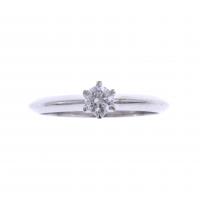 8-DIAMONDS SOLITAIRE RING.