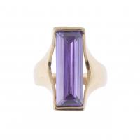 7-SHUTTLE RING WITH AMETHYST.