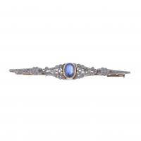 150-BROOCH WITH SAPPHIRE.