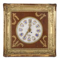 487-ELIZABETHAN STYLE POSTER CLOCK, EARLY 20TH CENTURY. 