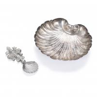 16-"COQUILLE" Y CUCHARITA EN PLATA, SIGLO XX. 