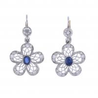 167-FLORAL EARRINGS WITH SAPPHIRES.