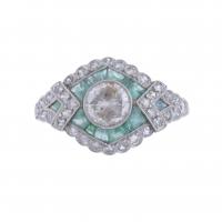 39-ART DECO RING WITH DIAMONDS AND EMERALDS.