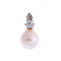 231-YOU AND ME PENDANT WITH PEARL AND DIAMOND.