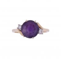 17-RING WITH AMETHYST.