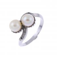 65-1950'S RING WITH DOUBLE PEARL.