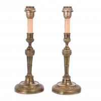 17882-PAREJA DE CANDELEROS FRANCESES ESTILO LUIS XVI, PPS. SIGLO XX. 