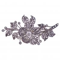 251-LARGE FLORAL BROOCH IN "TEMBLADERA", LATE19TH CENTURY.