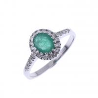 77-ROSETTE RING WITH EMERALD AND DIAMONDS.