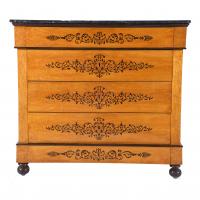 690-MARY CHRISTINE REGENCY CHEST OF DRAWERS, 19TH CENTURY. 