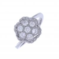 17-DIAMONDS ROSETTE RING.