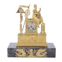 682-EMPIRE TABLE CLOCK WITH ALLEGORY OF MUSIC, S. XIX.