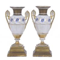227-PAIR OF FRENCH OLD PARIS PORCELAIN GOBLETS, 19TH CENTURY.
