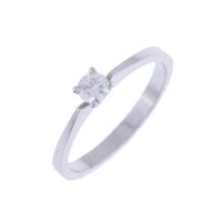 3-DIAMOND SOLITAIRE RING.