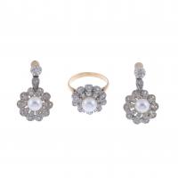 128-EARRINGS AND RING SET WITH PEARL.