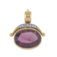 159-PENDANT WITH AGATE AND DIAMONDS.