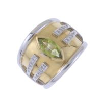 68-TWO-TONE RING WITH PERIDOT AND DIAMONDS