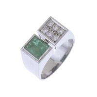 66-SIGNET RING WITH EMERALD AND DIAMONDS.