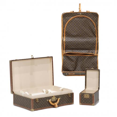 Louis Vuitton  Juego de neceser, maleta y funda de viaje (Circa