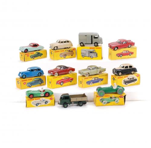 LOTE DE ONCE DINKY TOYS FRANCESES E INGLESES, AÑOS 50,60 Y 70.