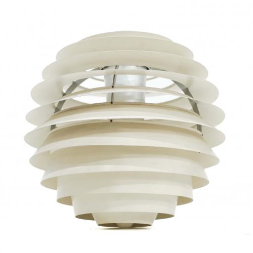 POUL HENNINGSEN (DINAMARCA 1894-1967) Lámpara de techo modelo "PH Louvre".