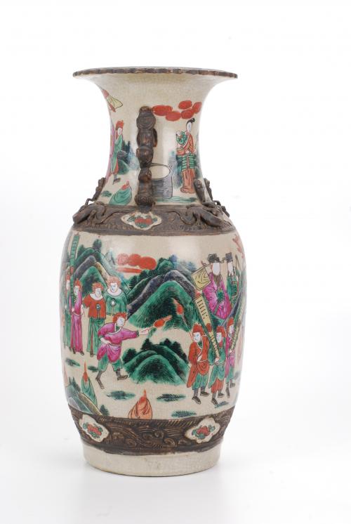 EARLY 20TH CENTURY CHINESE SCHOOL CHINESE PORCELAIN BASE, F