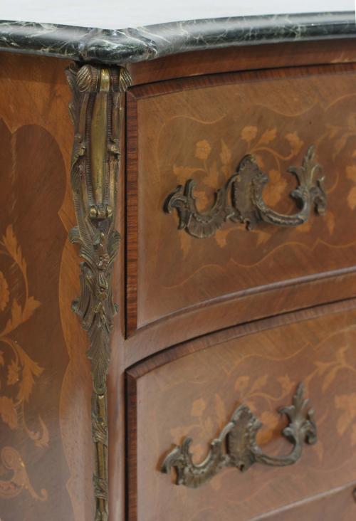 LOUIS XV STYLE FRENCH CHEST OF DRAWERS.  C20th