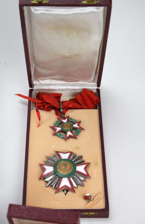 SIETE JUEGOS DE MEDALLAS Y CONDECORACIONES, SIGLO XX