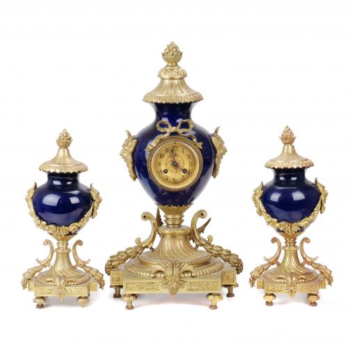 FRENCH TABLETOP CLOCK WITH TWO MATCHING SIDE PIECES, EARLY 20TH CENTURY.  